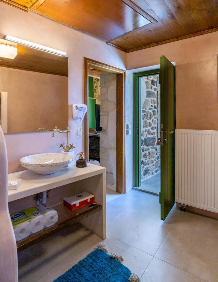 Aggel's House - Stone House - Private Pool - Courtyard - Countryside Views Holiday home *
