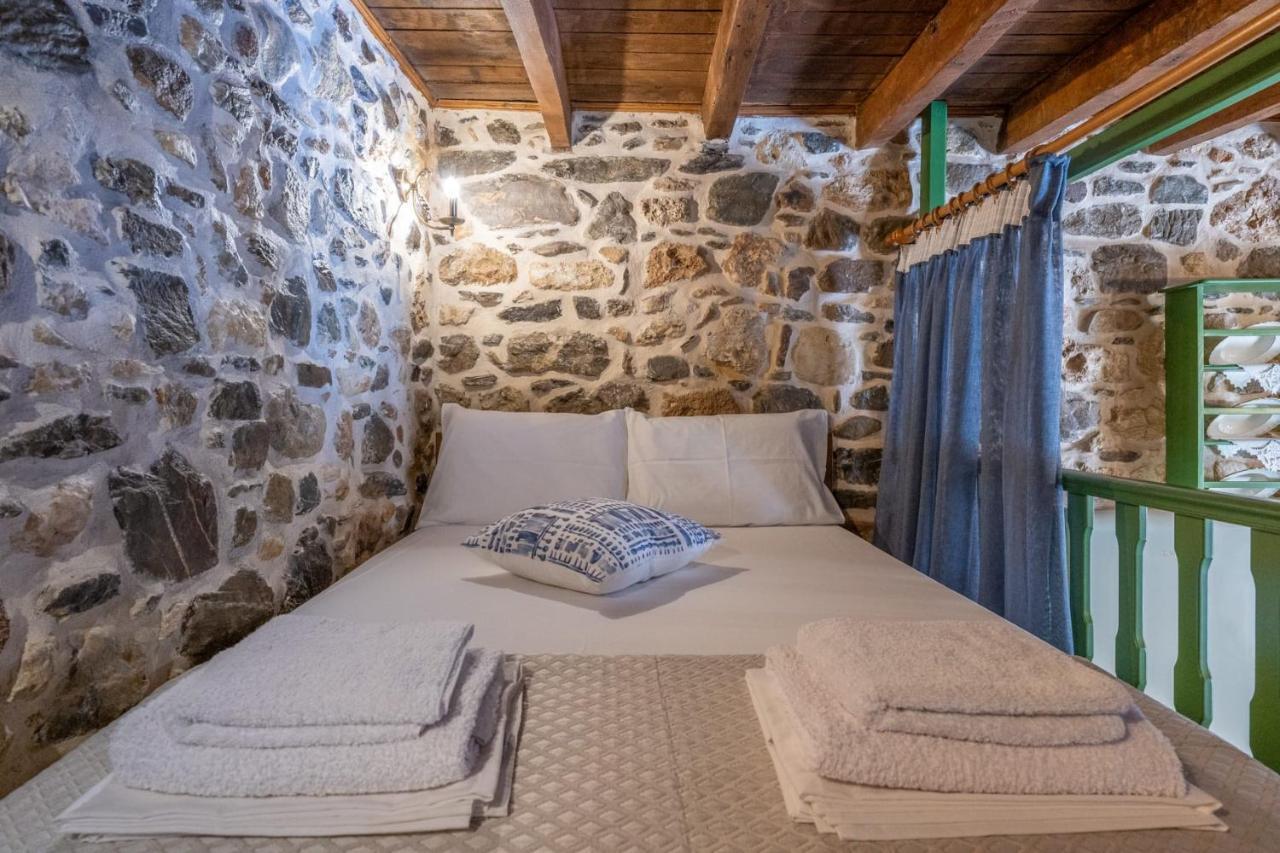 Holiday home Aggel's House - Stone House - Private Pool - Courtyard - Countryside Views *