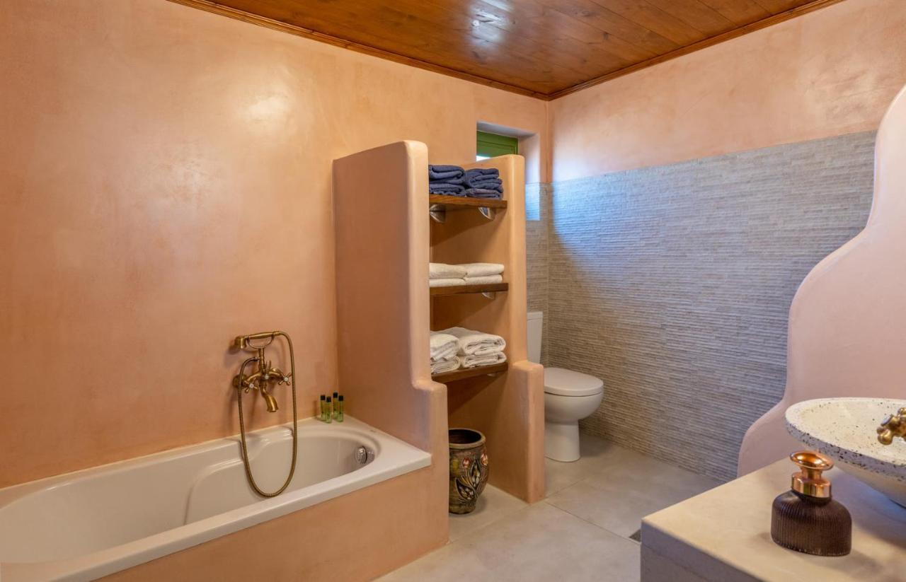 Aggel's House - Stone House - Private Pool - Courtyard - Countryside Views * Kato Episkopi