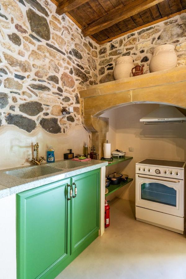 Aggel's House - Stone House - Private Pool - Courtyard - Countryside Views